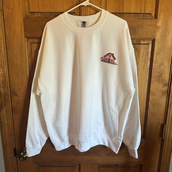 Realtor Real estate White Graphic women’s Sweater sweatshirt size XL! - Picture 2 of 2